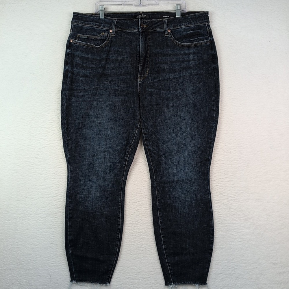 Judy Blue Skinny Fit Jeans Women's 22W Dark Wash Raw Hem Tummy Control